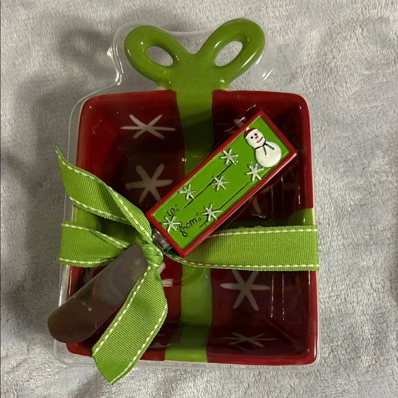 Real Home “Let Us Entertain You!” Gift Set NWOT - Picture 6 of 6